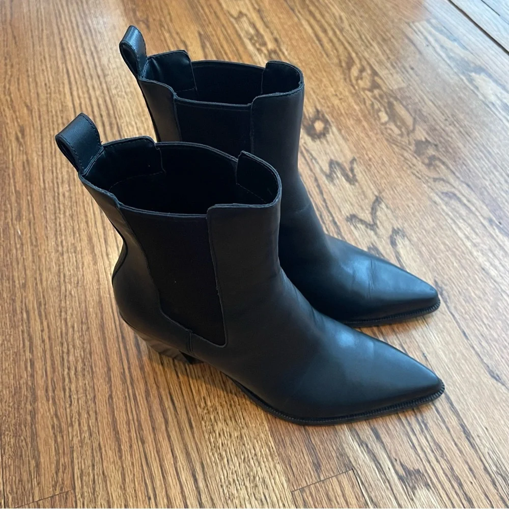 Dolce Vita Shadie Waterproof Pointed Toe Chelsea Boot - Picture 6 of 14